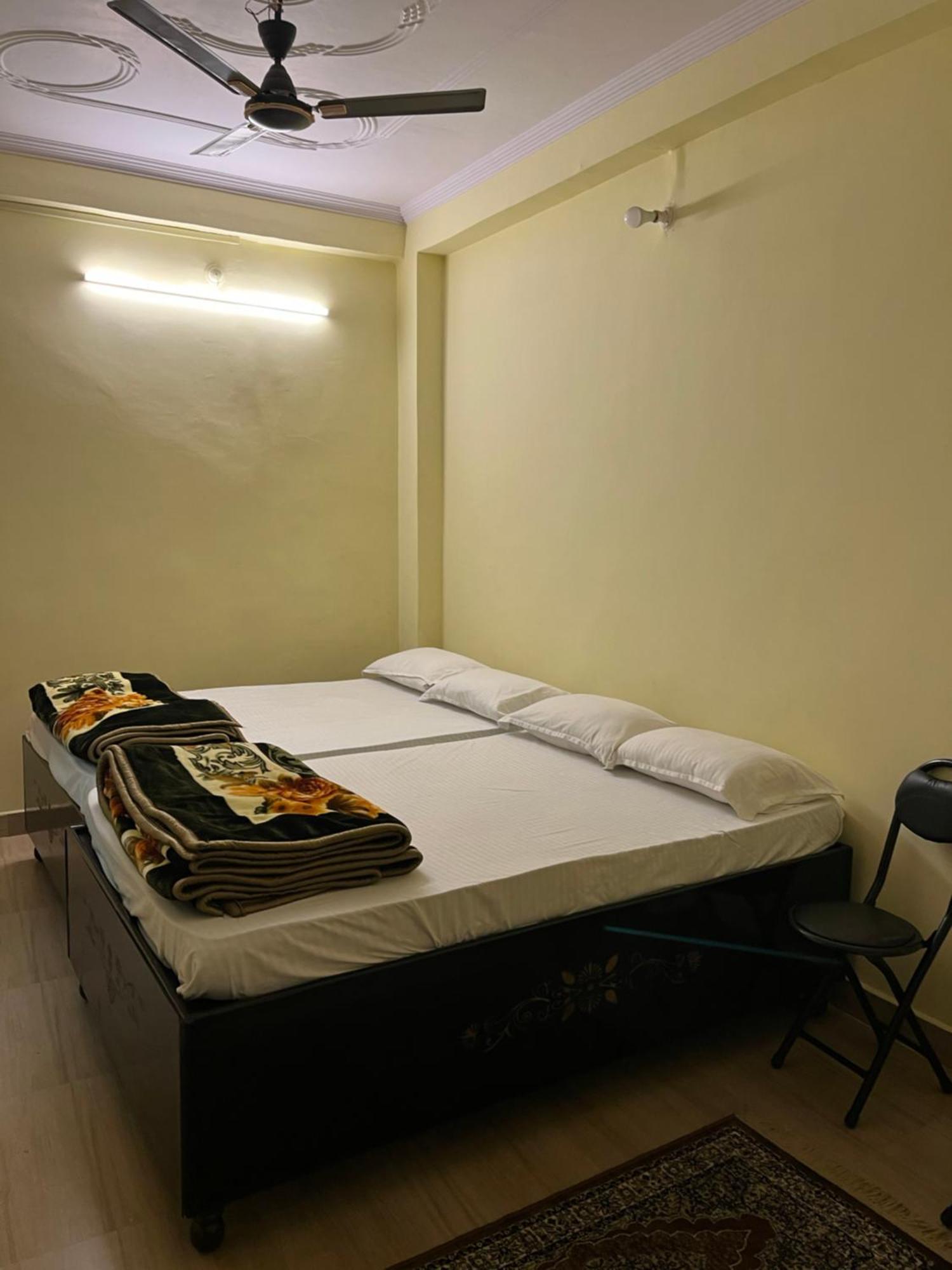 Incredible Banaras Inn Varanasi Exteriör bild